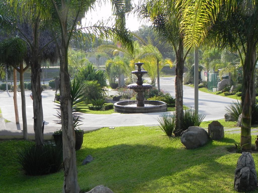 Zar Colima Hotel Exterior foto