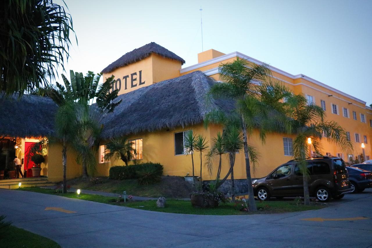 Zar Colima Hotel Exterior foto